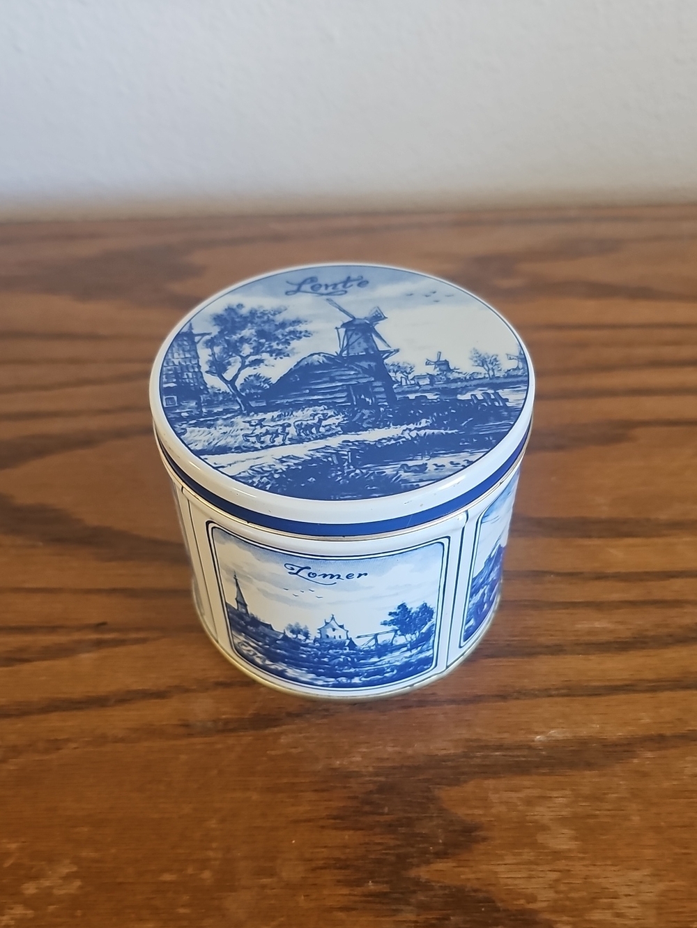 Rare 2003 Trader Joe's Collectible Tin Tote 7